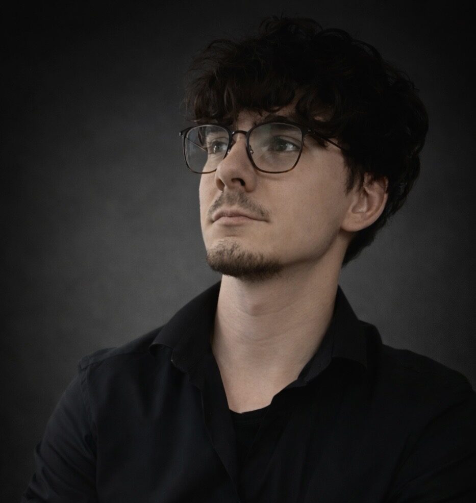 Yanis Singer